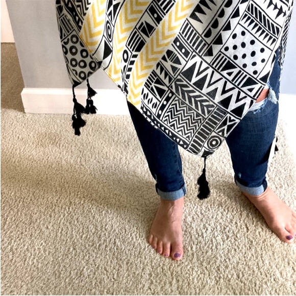 Black White Yellow Geo Print Boho Kimono - Picture 10 of 10